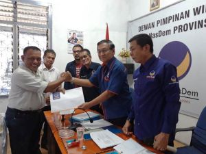 Al Haris Utus 3 Kader Golkar Ambil Formulir Cagub di Partai Nasdem