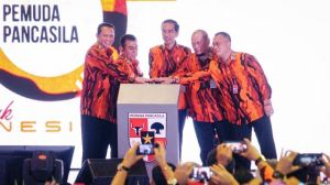 Hanya Bisa Pilih 34 Dari 300 Nama Calon Menteri, Presiden Jokowi Minta Maaf