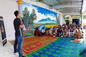 Teater Tonggak Jambi, Sukses Roadshow Jelang Pergelaran 'Tak (Tik) Senja Menjemput’