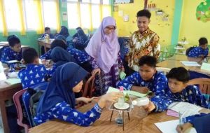 Tanoto Foundation Latih 300 Guru di Tanjab Barat