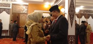 Sempat Meninggalkan Ruangan, Akhirnya Tiga Pejabat Ini Resmi Dilantik Gubernur Jambi 