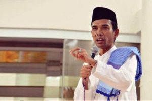 Mengejutkan...Pengadilan Agama Bangkinang Kabulkan Talak UAS ke Istrinya