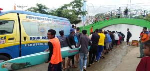 Diskepora Provinsi Jambi Kembali Cari Bibit Perahu Naga di Perairan Danau Sipin