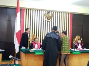 Penasihat Hukum Effendi Ini Tanya Korelasi Kehadiran Saksi Terhadap Kliennya