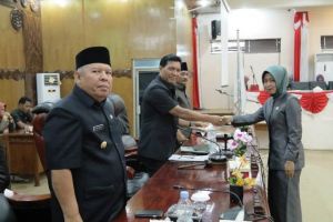 DPRD Tanjabbar Gelar Rapat Ketiga Tanggapan Bupati Atas Pemandangan Umum Fraksi Ranperda Inisiatif