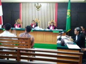 Indra dan Erwan Berdebat Hanya Persoalan Kata Memaksa