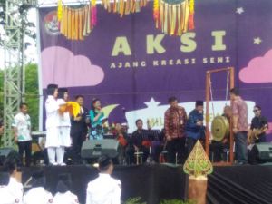 Ajang Kreasi Seni Program Tahunan SMAN 1 Jambi Resmi Dibuka