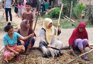 Road Show Bersama Golkar, Masyarakat Antusias Sambut Kehadiran Yunninta