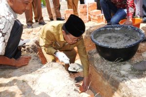 Bantu Pembangunan Masjid Nurul Wahid Mendalo, Fachrori Harap Masyarakat Semakin Kompak