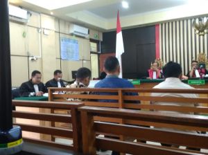 Effendi Hatta Dkk Dituntut 5 Tahun Penjara 