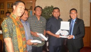 Audensi dengan Menteri Senior Singapura, DPRD Jajaki Kerja Sama