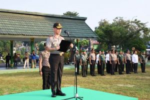 Jalin Sinergitas TNI/Polri, Kapolda Jambi Jadi Irup Gabungan di Makorem