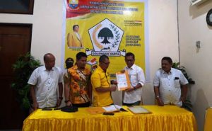 CE Resmi Ambil Formulir Jadi Calon Ketua Golkar