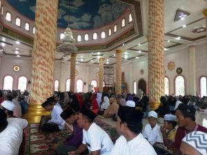Elemen Masyarakat Rantau Panjang Baca Yasin Tolak Balak di Masjid At-Taqwa