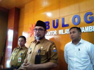 Sudirman Himbau Agar Distributor Tidak Melakukan Penimbunan