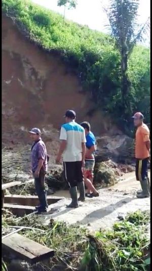 Longsor dan Banjir Landa Lembah Masurai