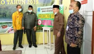 Al Haris Cek Posko Covid-19 Puskesmas Bangko, Sekaligus Teken Prasasti Puskesmas Bangko Santun Lansi