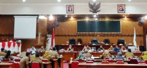 Rapat Komisi II Bahas Nasib Tukang Becak Terdampak Covid-19