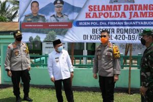 Kebersamaan TNI-Polri, Al Haris Sambut Kapolda Jambi saat Kunjungi Koramil 09/Kodim 0420 Sarko