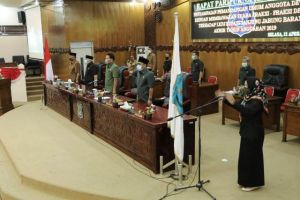DPRD Tanjabbar Gelar Paripurna Penyampaian Pemandangan Umum Fraksi-fraksi Terhadap LKPJ