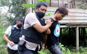 Tak Mampu Lunasi Utang, Gadis Cantik Pelajar SMP Ini Dicekik Hingga Tewas