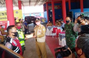 Pemkot Kota Jambi Berikan Insentif Kepada 950 Petugas Covid-19