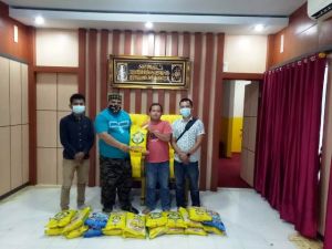 Herman Efendi Bagikan Rezeki Melalui IWO Merangin