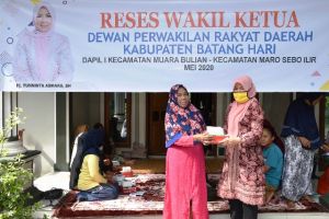 Penuhi Tugas Reses Di Saat Pendemi, Yunninta Terapkan Protokol Kesehatan