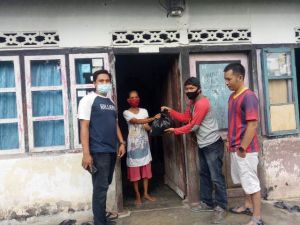 IWO Mulai Bagikan Sembako di Beberapa Titik di Merangin