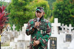 Danrem 042/ Gapu Ziarah ke Makam Perintis RS Tentara dr. Bratanata