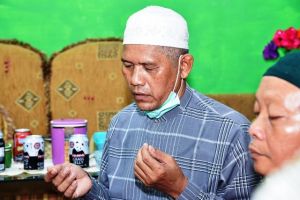 Kepincut Program BPJS Gratis, Tomas Bajubang Doakan Ibu YA Jadi Bupati