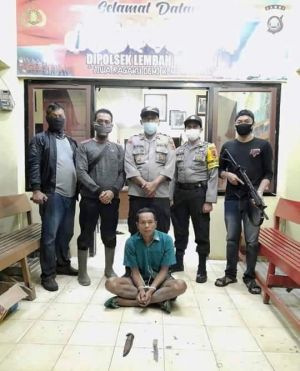 JA Bacok Pantat Tukang Urut Sampai Robek