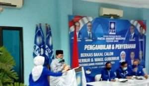 FU Menangis Sampaikan Sambutan Di PAN, Ingat Almarhum Zulkifli Nurdin
