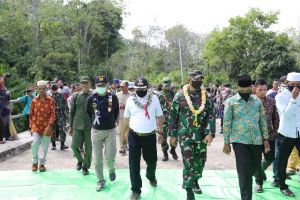 Bersama Danrem 042/Gapu, Kadis PUPR Tinjau Jalan Batang Asai Menuju Jangkat Merangin