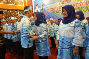 Angkat Bicara Soal Gugatan Cerai Sherrin, Pengacara Sebut Zumi Zola Sangat Menyayangi Anak dan Istri