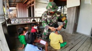 Begini Perhatian Satgas TMMD Kodim Tanjab Terhadap Anak-Anak dari Penularan Virus Corona