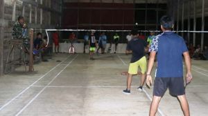 Meriahkan TMMD di Desa Labuhan Pering, Kodim 0419/Tanjab Gelar Turnamen Bulutangkis