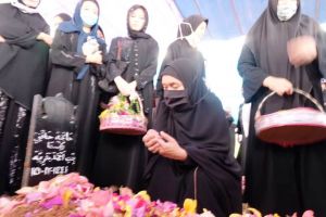 Melayat Ibunda Cek Endra hingga Ikuti Prosesi Pemakaman, Ratu: Insya Allah Husnul Khotimah