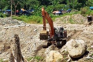 Aliran Sungai Batang Tebo Diduga Tercemar, Masyarakat Desak Bupati Bungo Hentikan aktifitas PETI