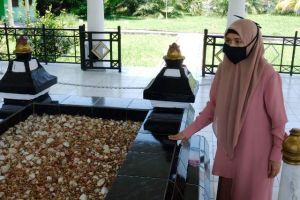 Kunjungi Tebo, Ratu Munawaroh Ziarah ke Makam Sultan Thaha