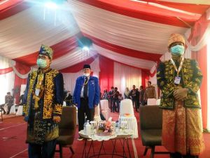 FU Kenakan Baju Rajo Jambi Sultan Taha, Syafril Pakai Rang Kayo Hitam Daftar KPU, Ini Maknanya