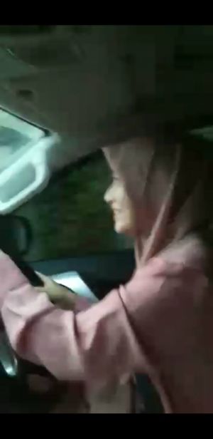 Sopiri Sendiri Perjalanan ke Tebo, Tim Terkejut Ratu Mahir Bawa Mobil Sendiri   