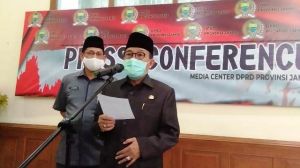 Fachrori Bersama DPRD Provinsi Jambi Tanda Tangani Anggaran KUPA dan PPAS Tahun 2020