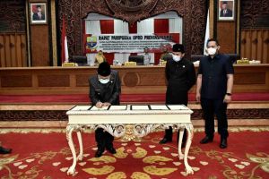 Gubernur – DPRD Sepakati KUPA PPAS-P 2020 Provinsi Jambi