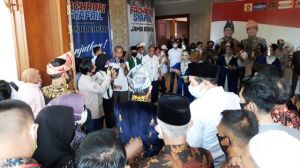 Belasan Pelaku UMKM Sengaja Hadang Fachrori-Syafril di Lokasi Deklarasi