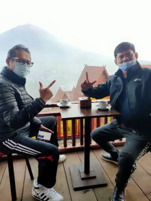 Minum Kopi Kerinci Bersama Gubernur Sumbar Di Kayu Aro, Syafril Bahas Pilgub Jambi dan Pariwisata