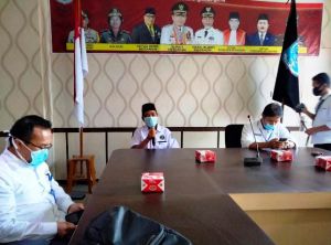 Rapid Tes Wabup Samar- Samar hingga Berujung Isu Positif, Mashuri Gelar Konferensi pers
