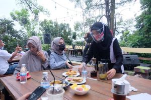 Ratu Bocorkan Resep  Sehatnya, Makan Tempe Mentah Setiap Hari