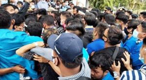 Pendemo Tolak Omnibuslaw di Merangin dan Aparat Saling Dorong