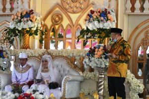 Cek Endra DipercayaJadi Saksi Pernikahan Putri Kandung Kyai Sayuthi Latif